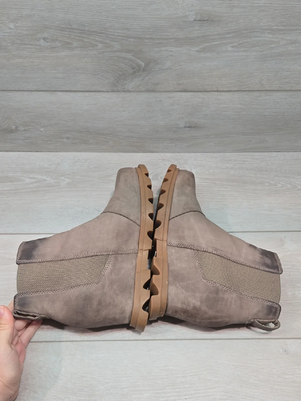 Sorel Women AnkleTaupe Suede Hidden Wedge Chelsea Booties Shoes Sz 7.5